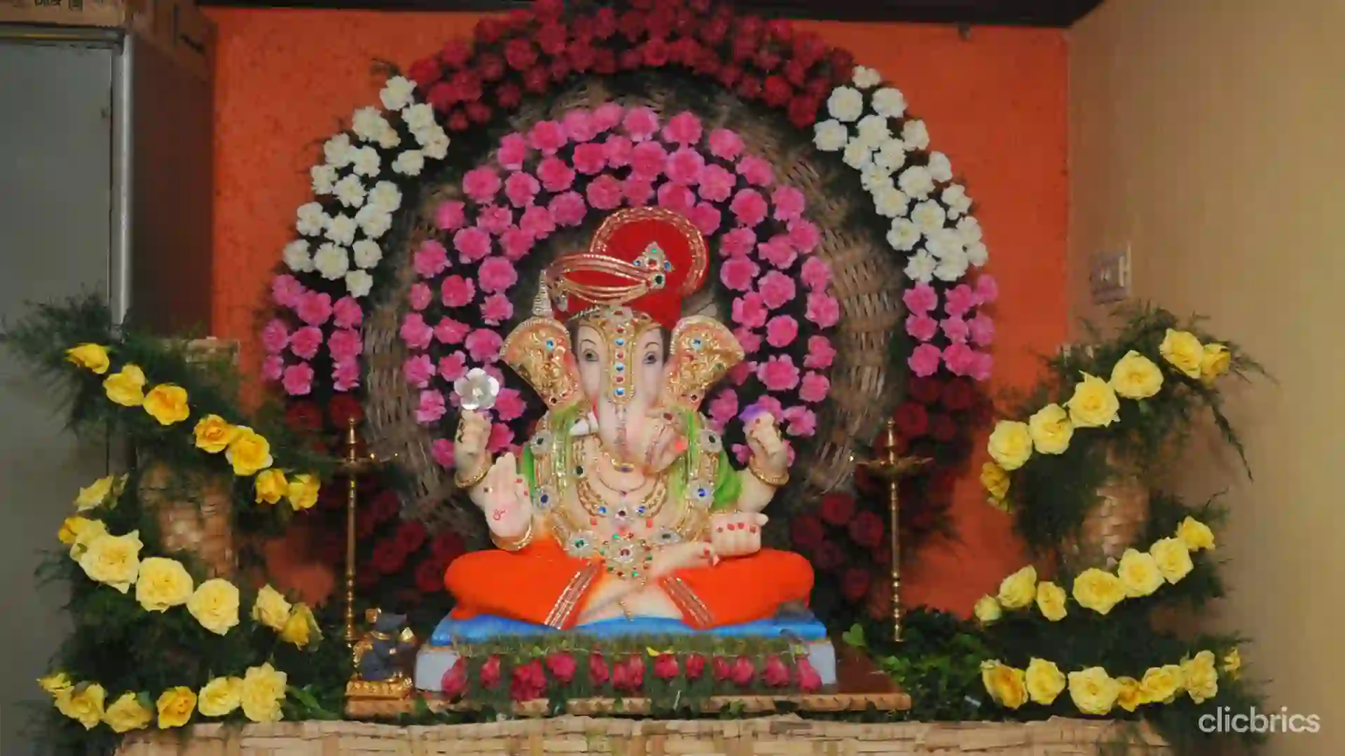 Ganpati decoration at home